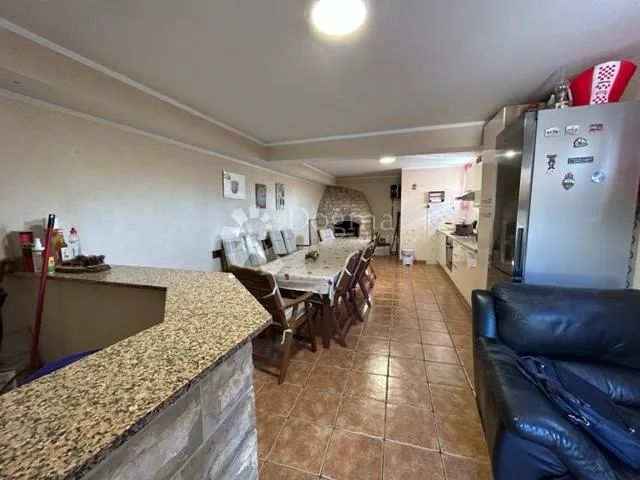odlična kuća kostrena u blizini mora - slika 19