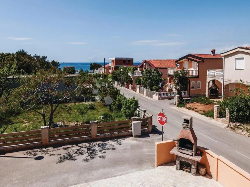 top lokacija otok vir- kuća 80m od mora - slika 14