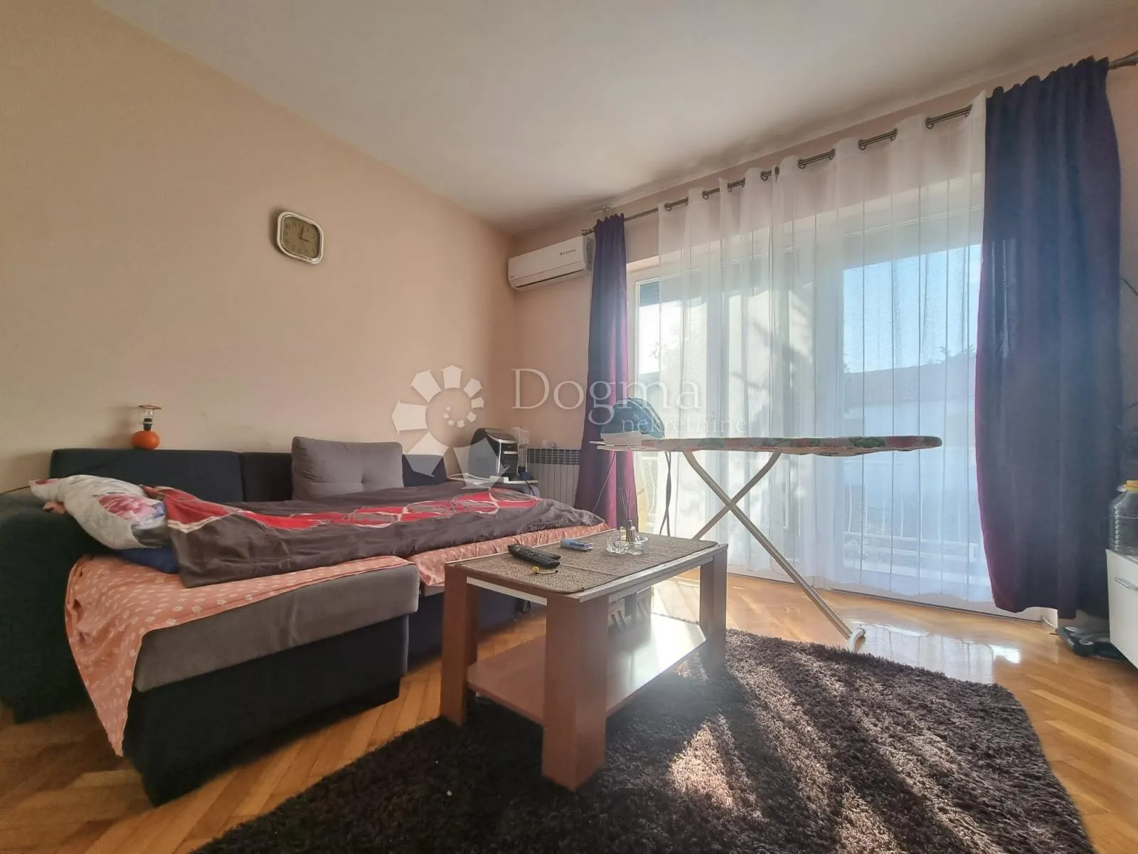 kuća sa bazenom i 4 stambene jedinice - 600m od plaže - slika 48