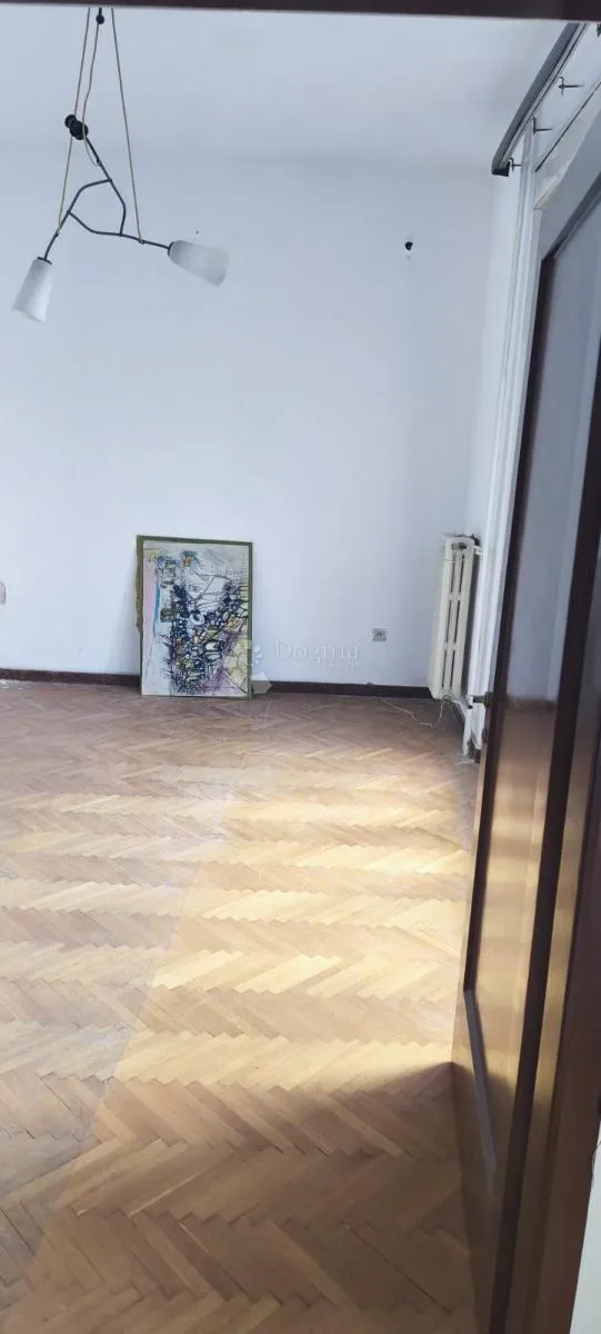 odličan stan na korzu - slika 4