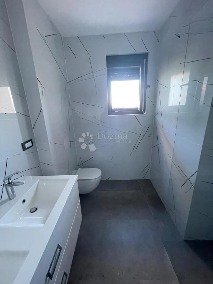 penthouse s panoramskim pogledom na more – 350 m od plaže - slika 36