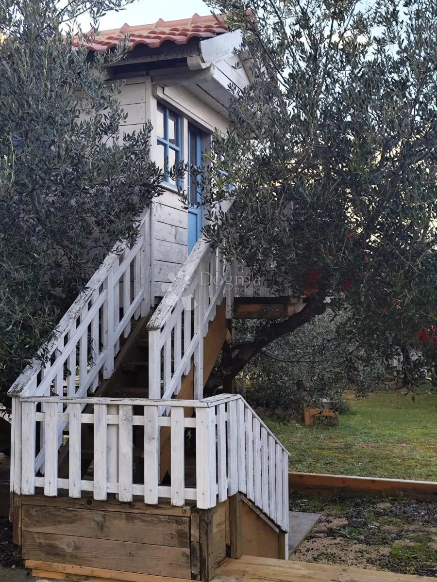 zaton kod šibenika - imanje s projektom za turistički resort - slika 2