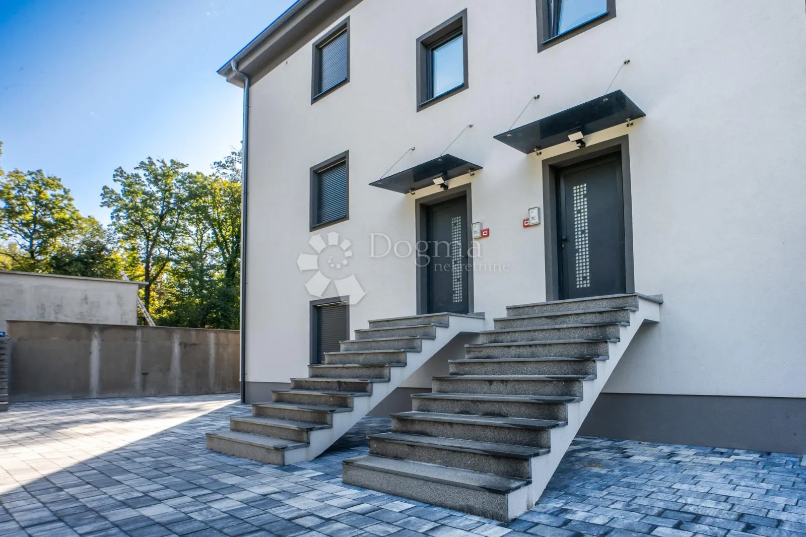izuzetno kvalitetna novogradnja u blizini centra matulja - slika 8