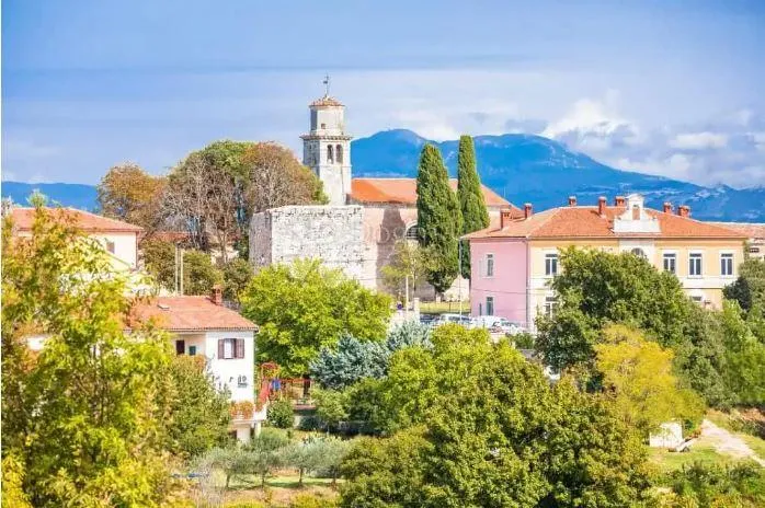 građevinsko zemljište uz centar barbana - slika 4