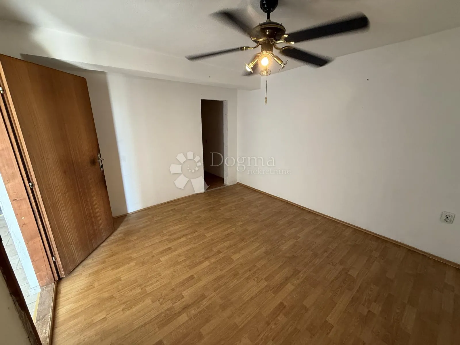 dva apartmana, marušići - slika 13