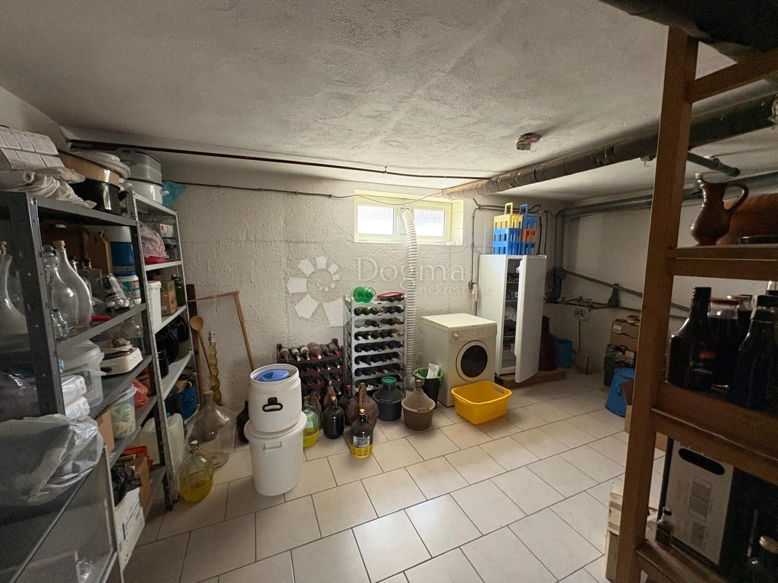 kuća 648 m² s podrumom i potencijalom za 2 stana - slika 44