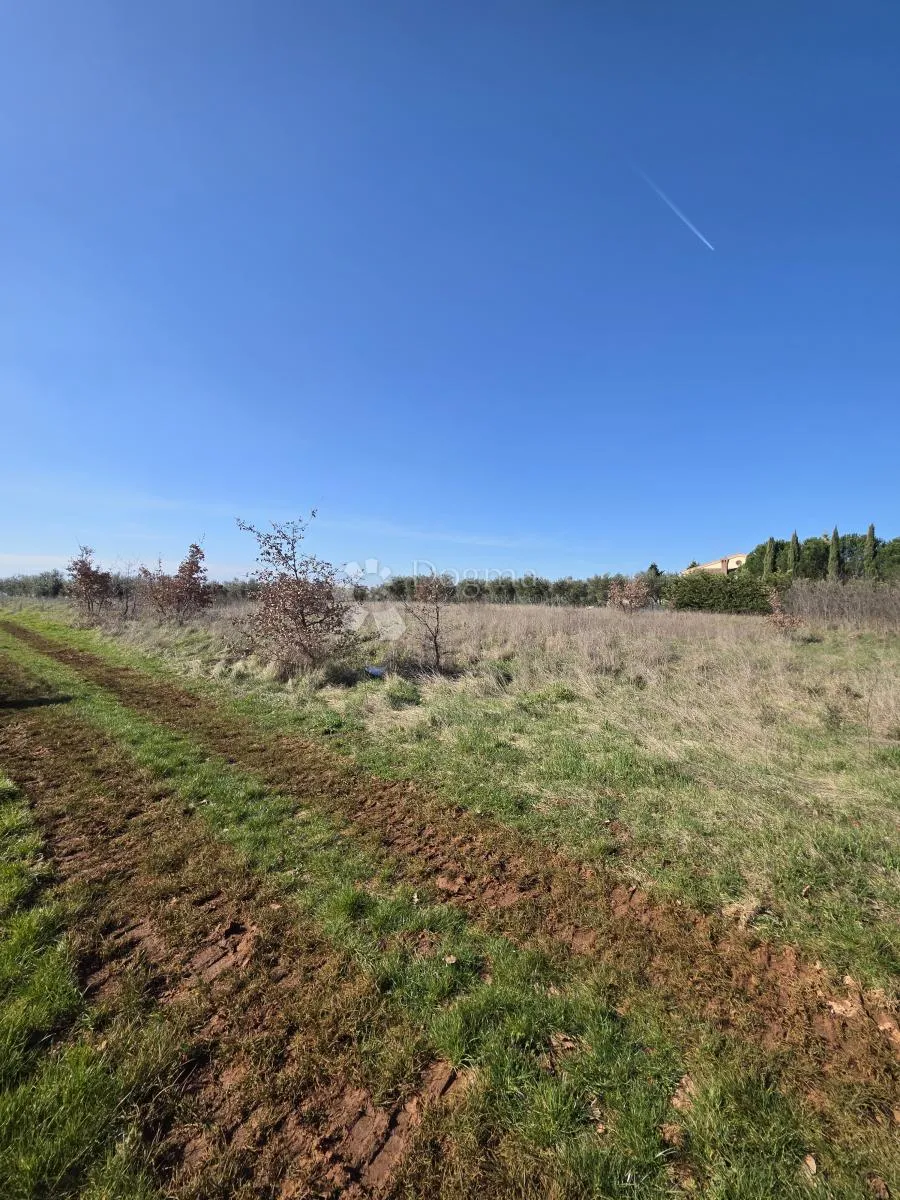 atraktivno građevinsko zemljište u kašteliru – 1.200 m² - slika 5