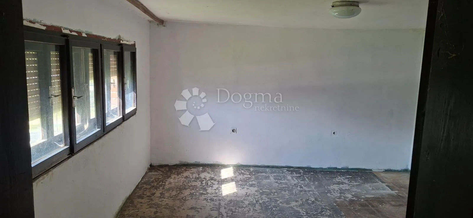 prodaja, kuća, vezišće, nkp 210 m2 sa okućnicom i zemljištem 2898 m2 - slika 13