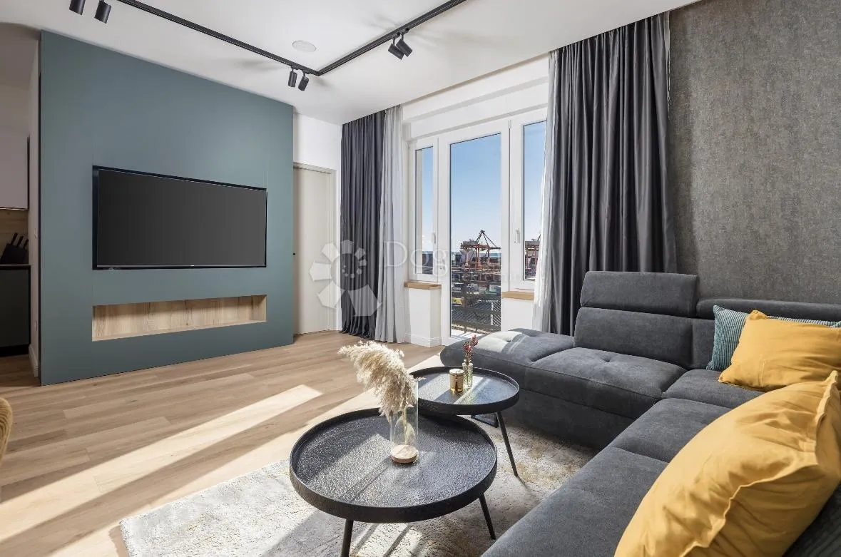 rijeka, centar, 156 m2. divota od 3 stambene jedinice! - slika 13