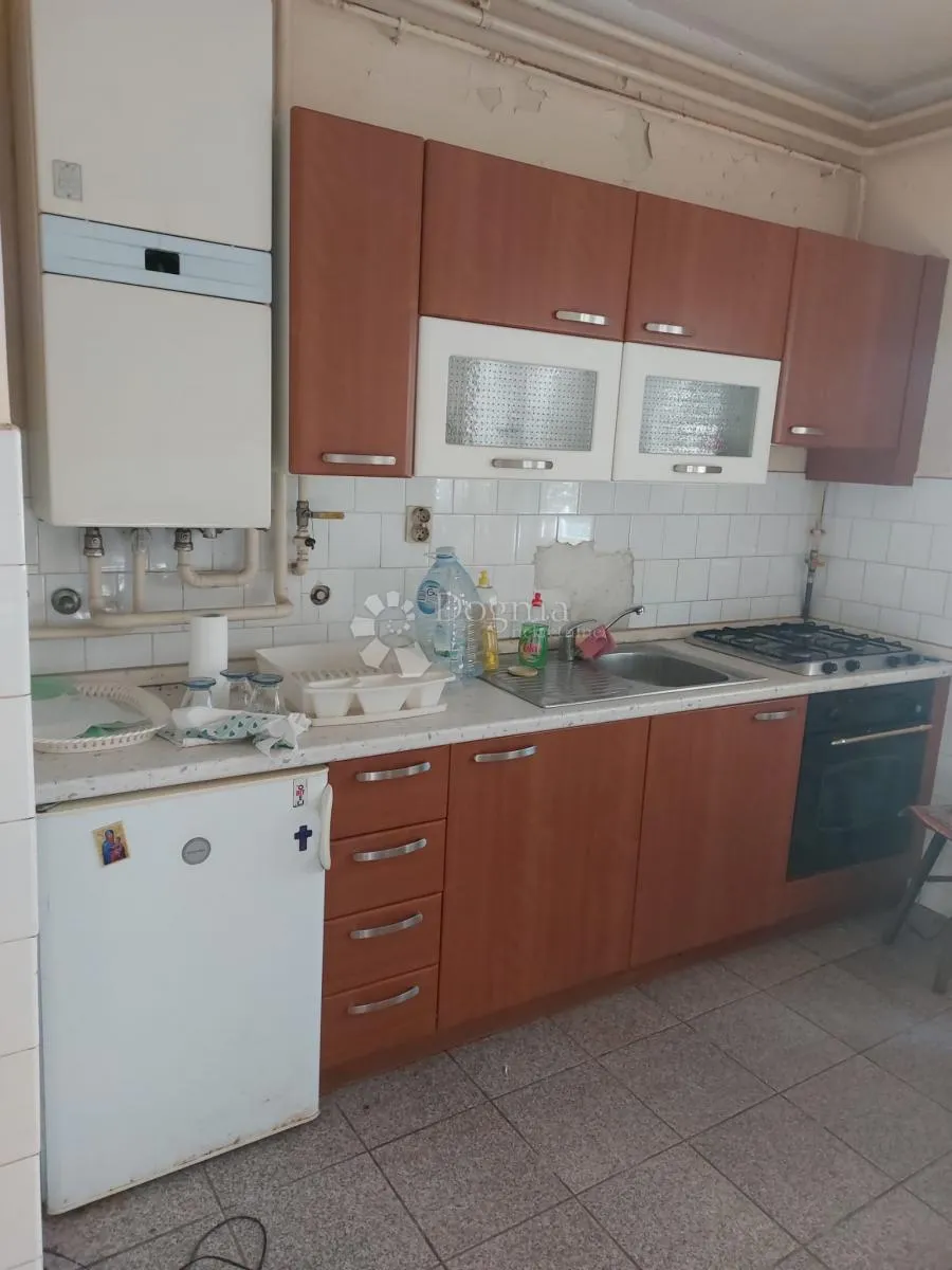 prostrana kuća s velikim dvorištem i zemljištem - sv.ivan žabno - slika 11