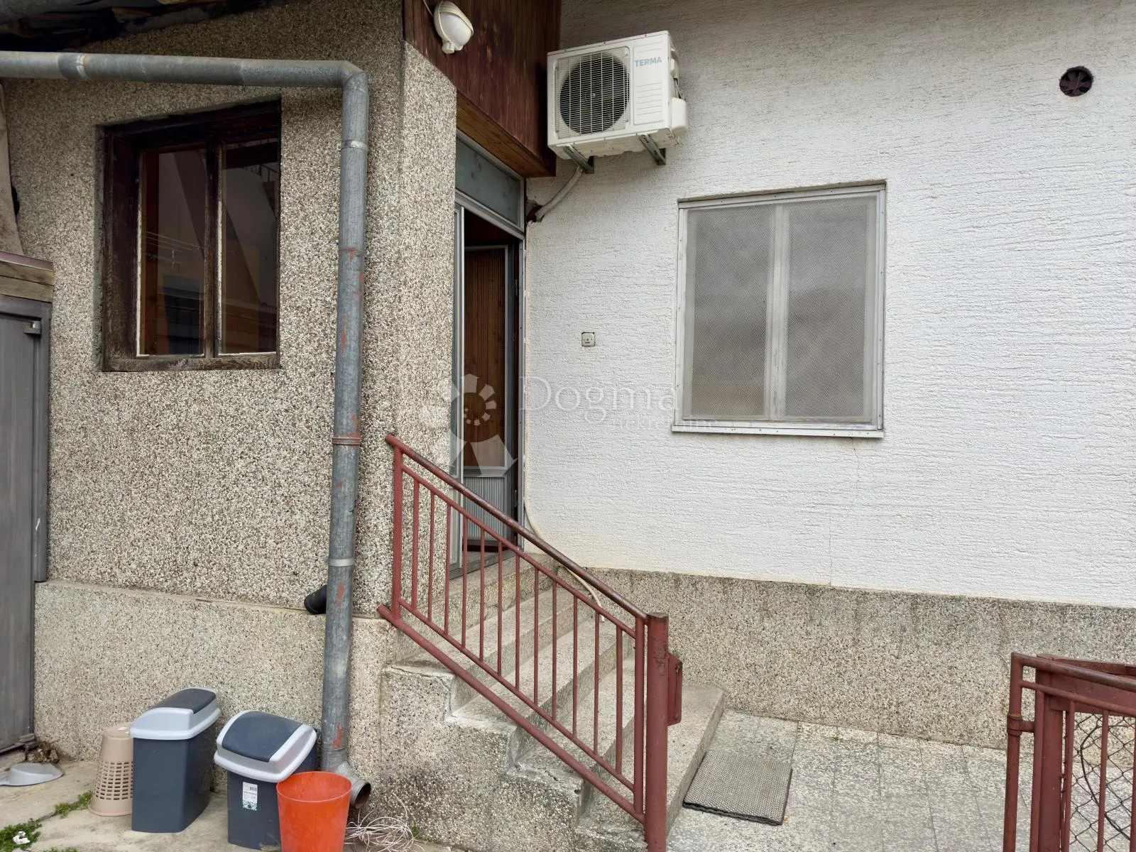 kuća s velikim zemljištem u lukavcu – investicijska prilika - slika 7