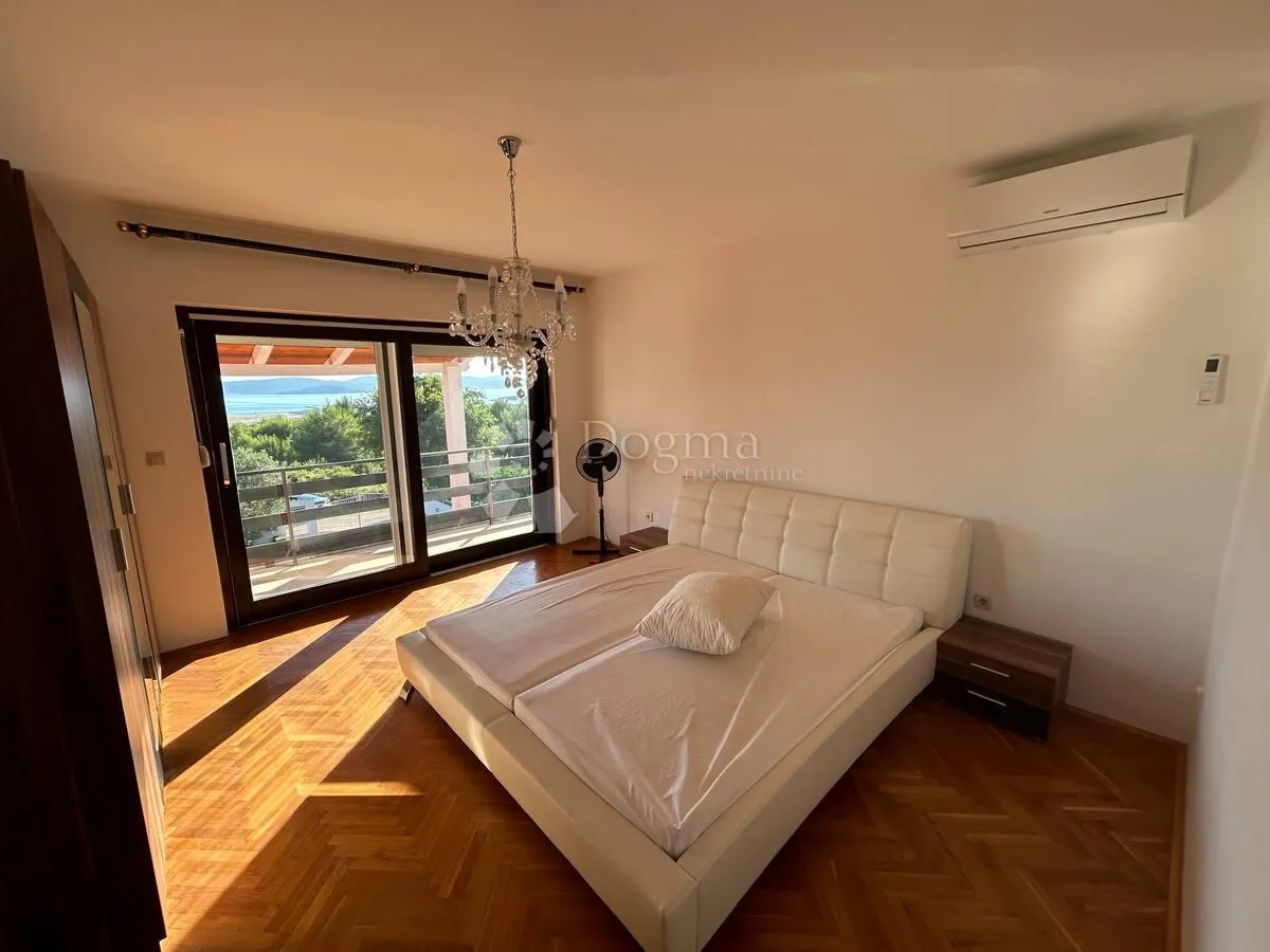 zadar(ploče), prostrana kuća - bazen/panoram.pogled na grad i more - slika 11
