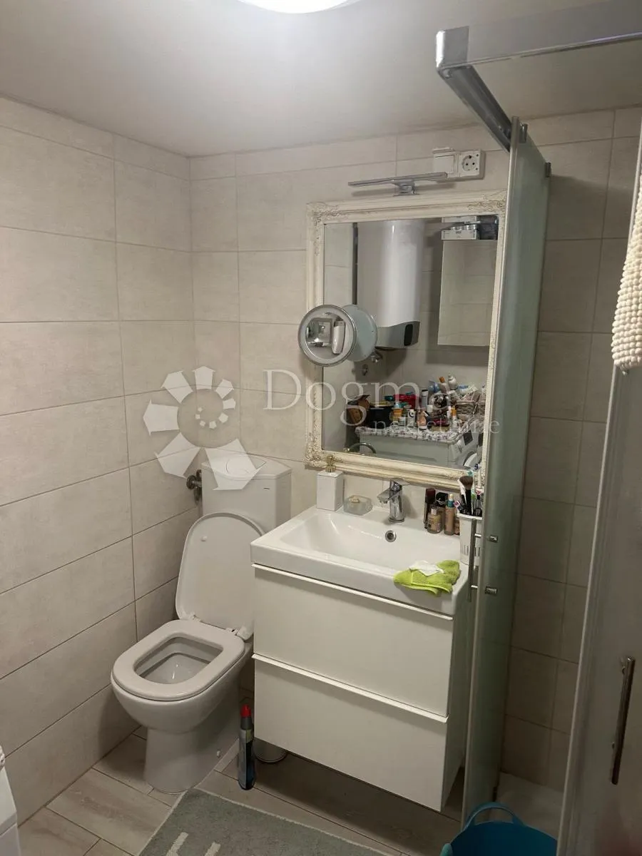 namješten stan u puli s 2 terase, 5 min od mora! - slika 4