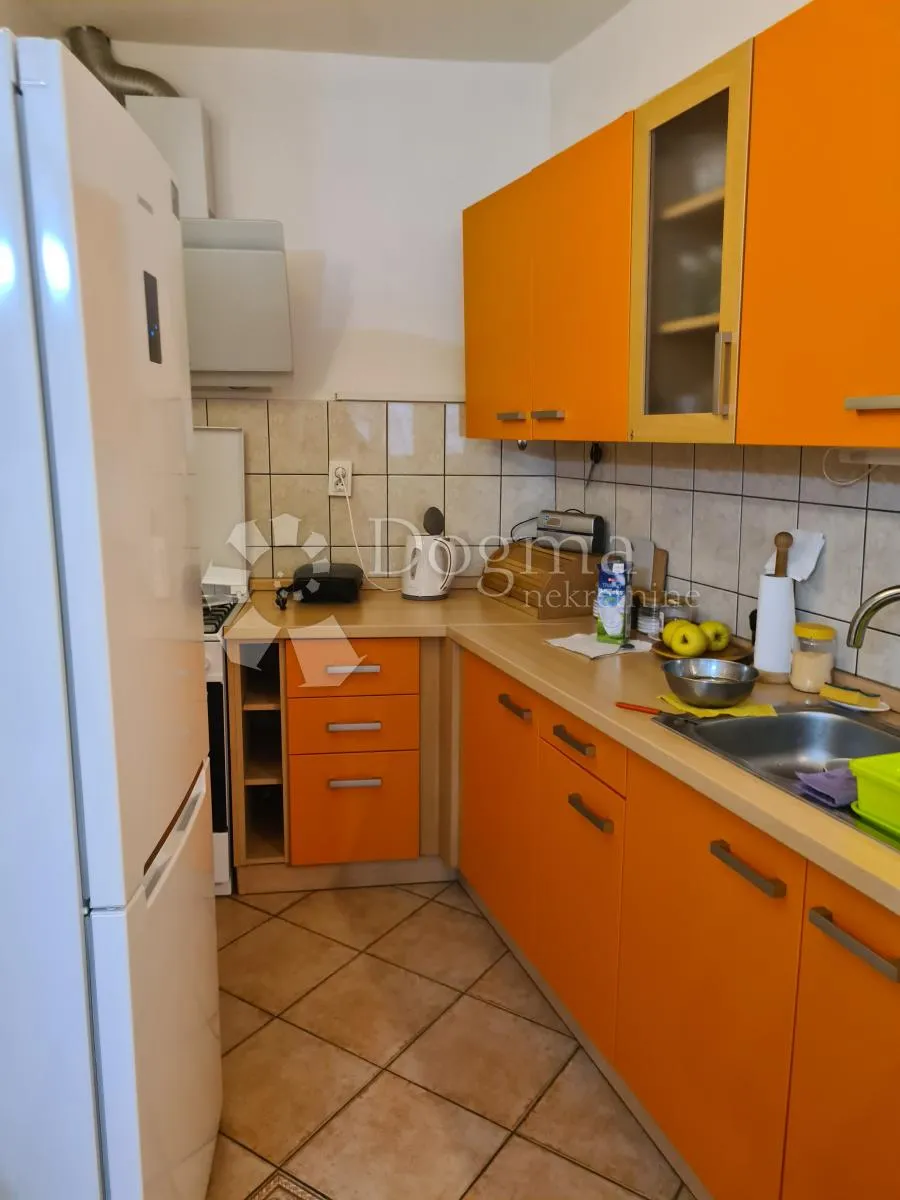 šibenik centar - kamena kuća blizu rive - slika 5