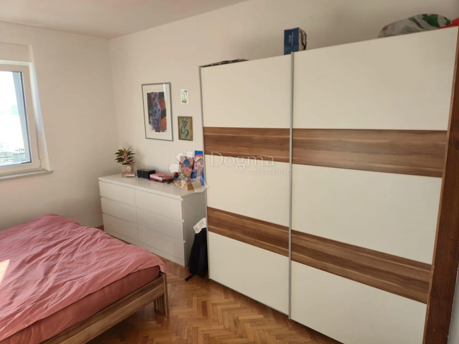 iznajmljujemo stan,pećine-3s+db - slika 7
