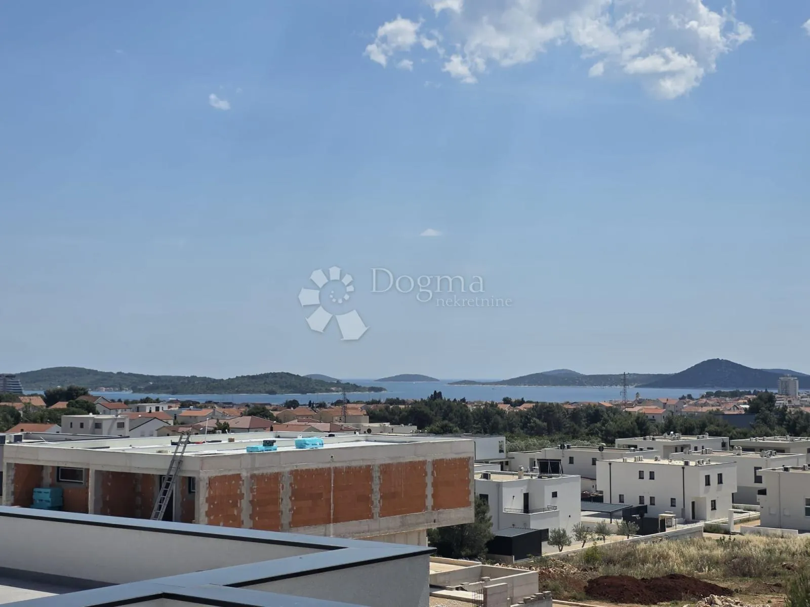 vodice - predivni stan u novogradnji , top cijena - slika 23