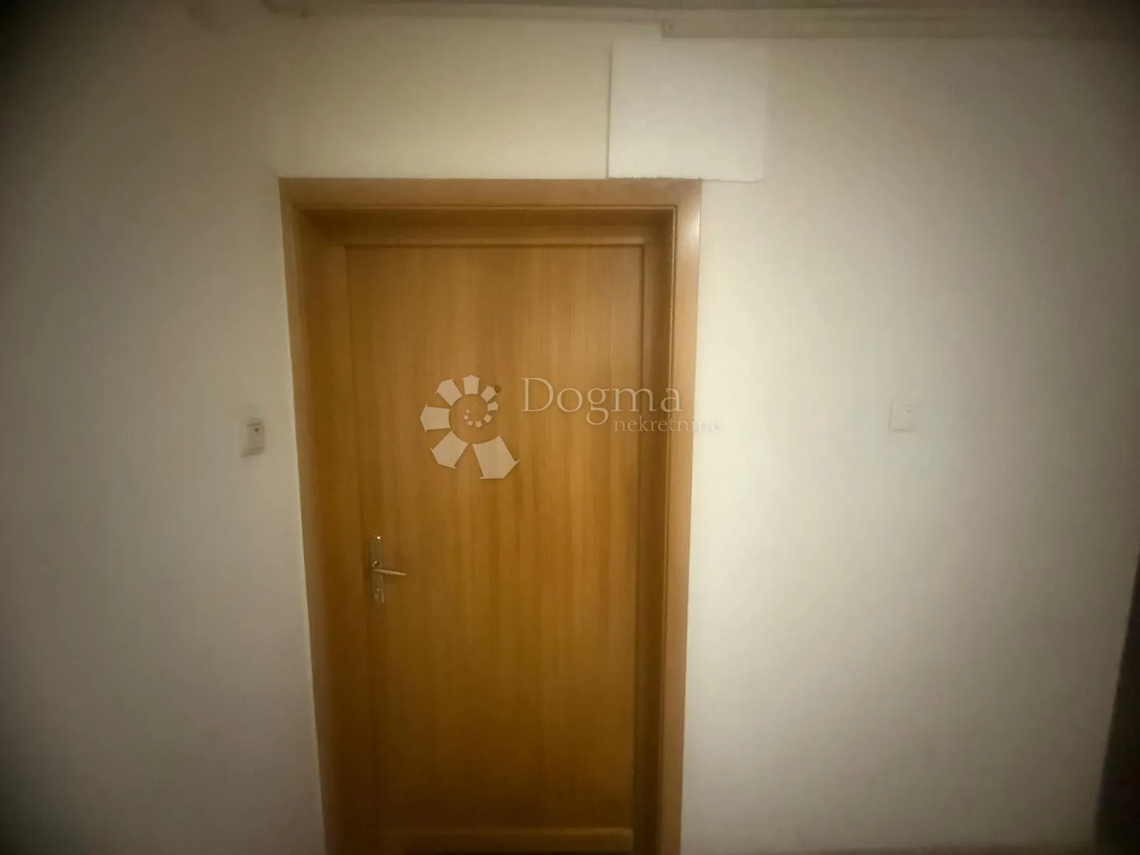 stan 65 m2 - dugave - prilika - slika 15