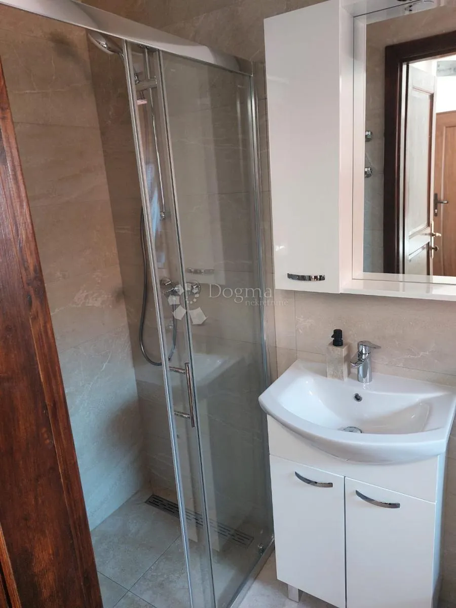 studio apartman- centar rovinja- drugi red do mora - 50 m od mora - slika 8
