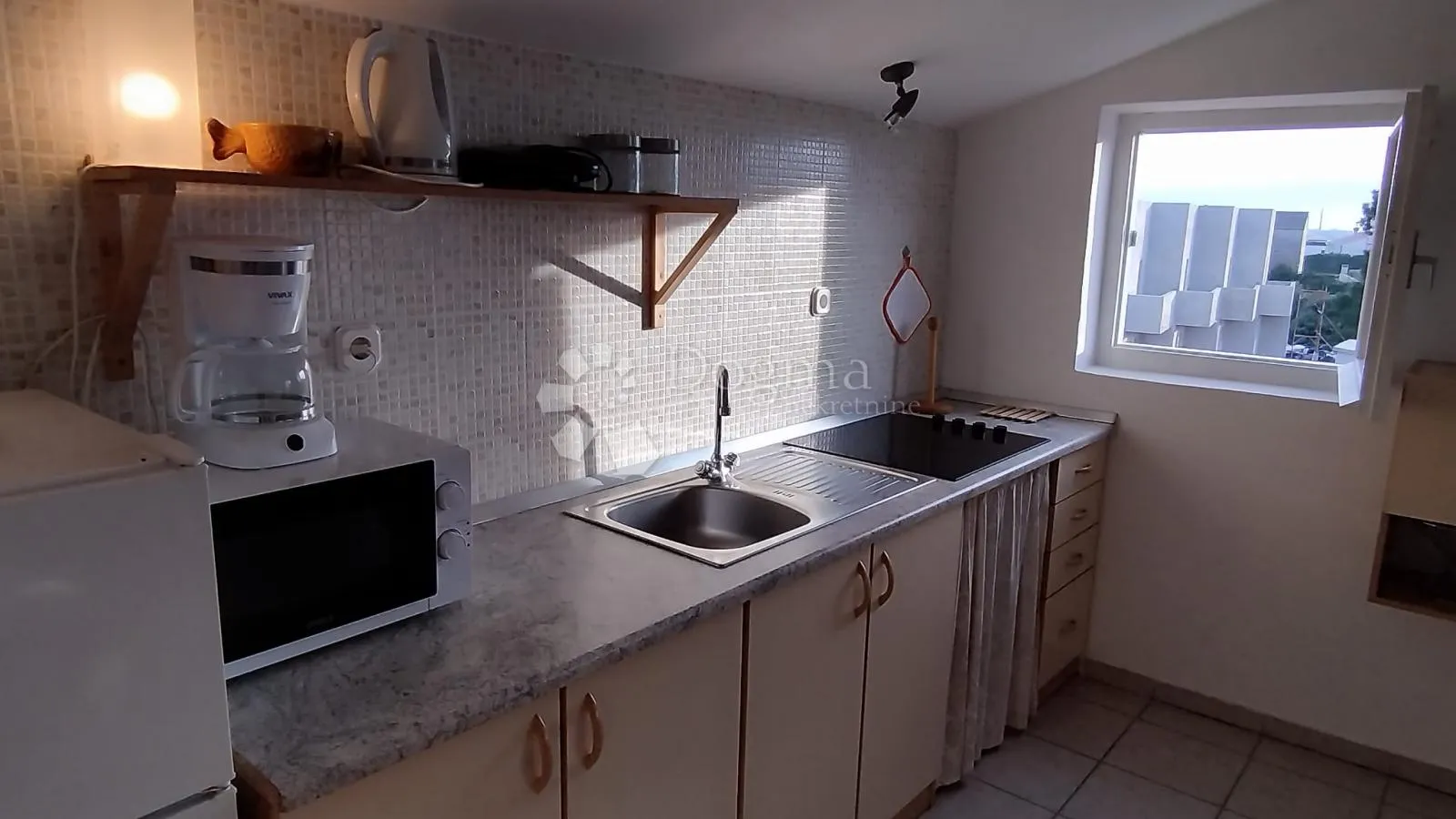 apartmanska kuća u vrsima - slika 15
