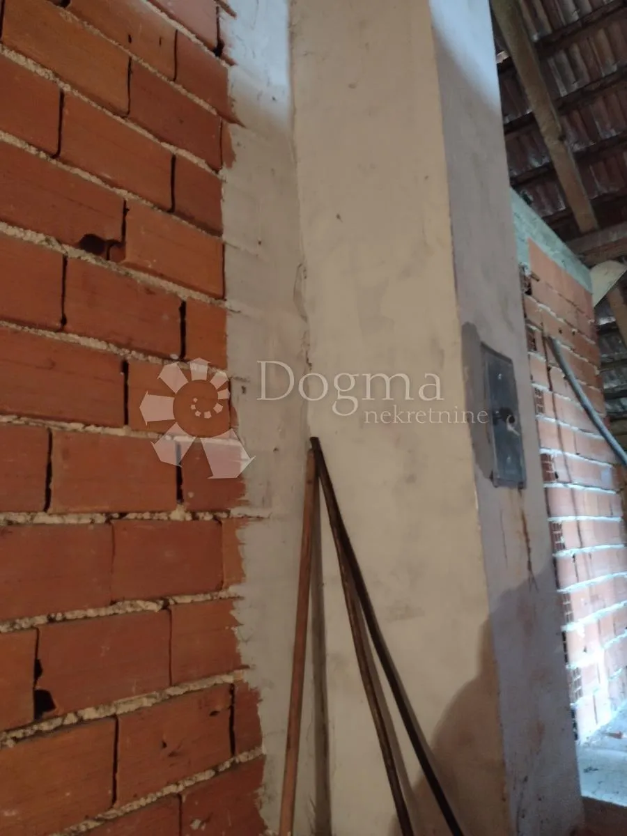 opg imanje, ogromno zemljište, dodatna kućica - slika 20