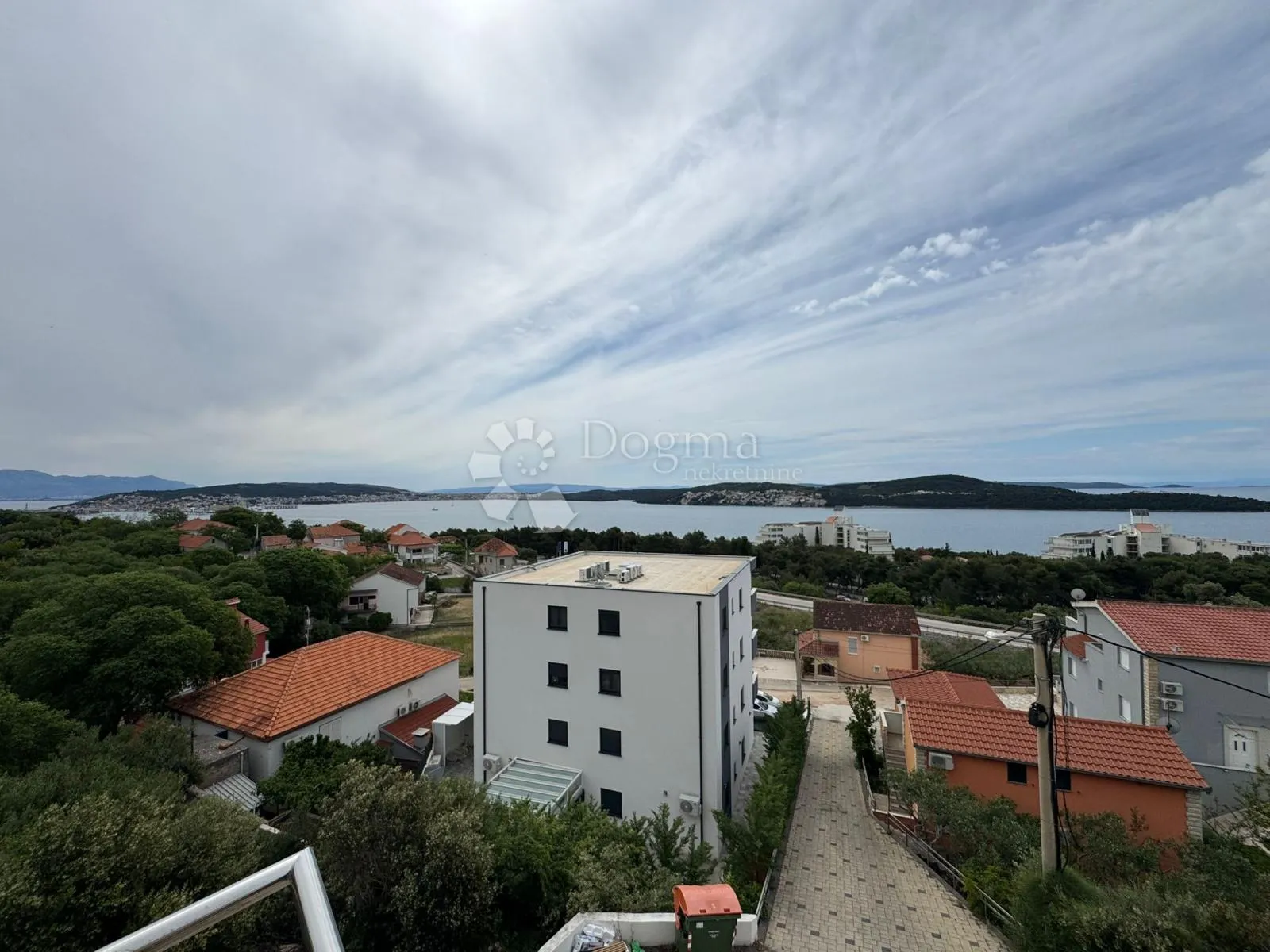trogir/seget- apsolutna rijetkost! top pogled - slika 16