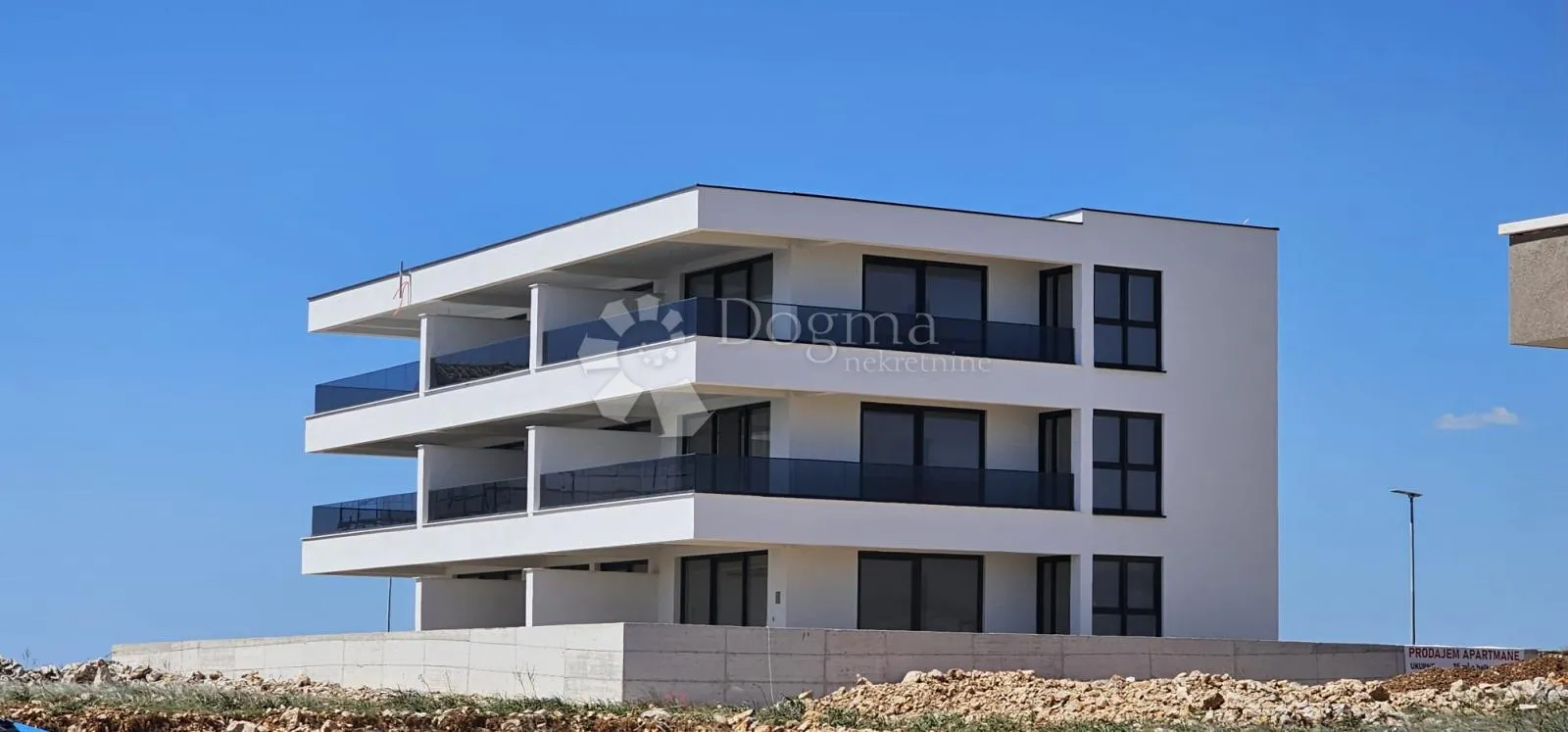 Apartman S6 – apartman s velikom terasom i pogledom na more – Povljana, Pag
