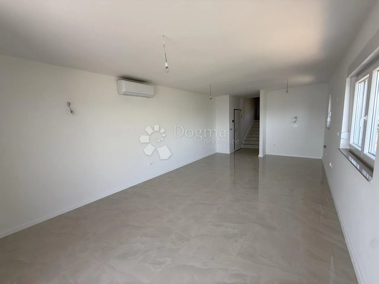 penthouse novogradnja seline pogled na more - slika 8