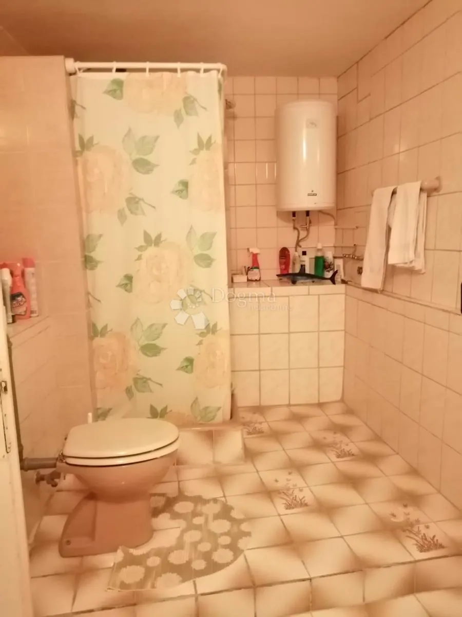hitno!!!kamena kuća u centru trogira - slika 3