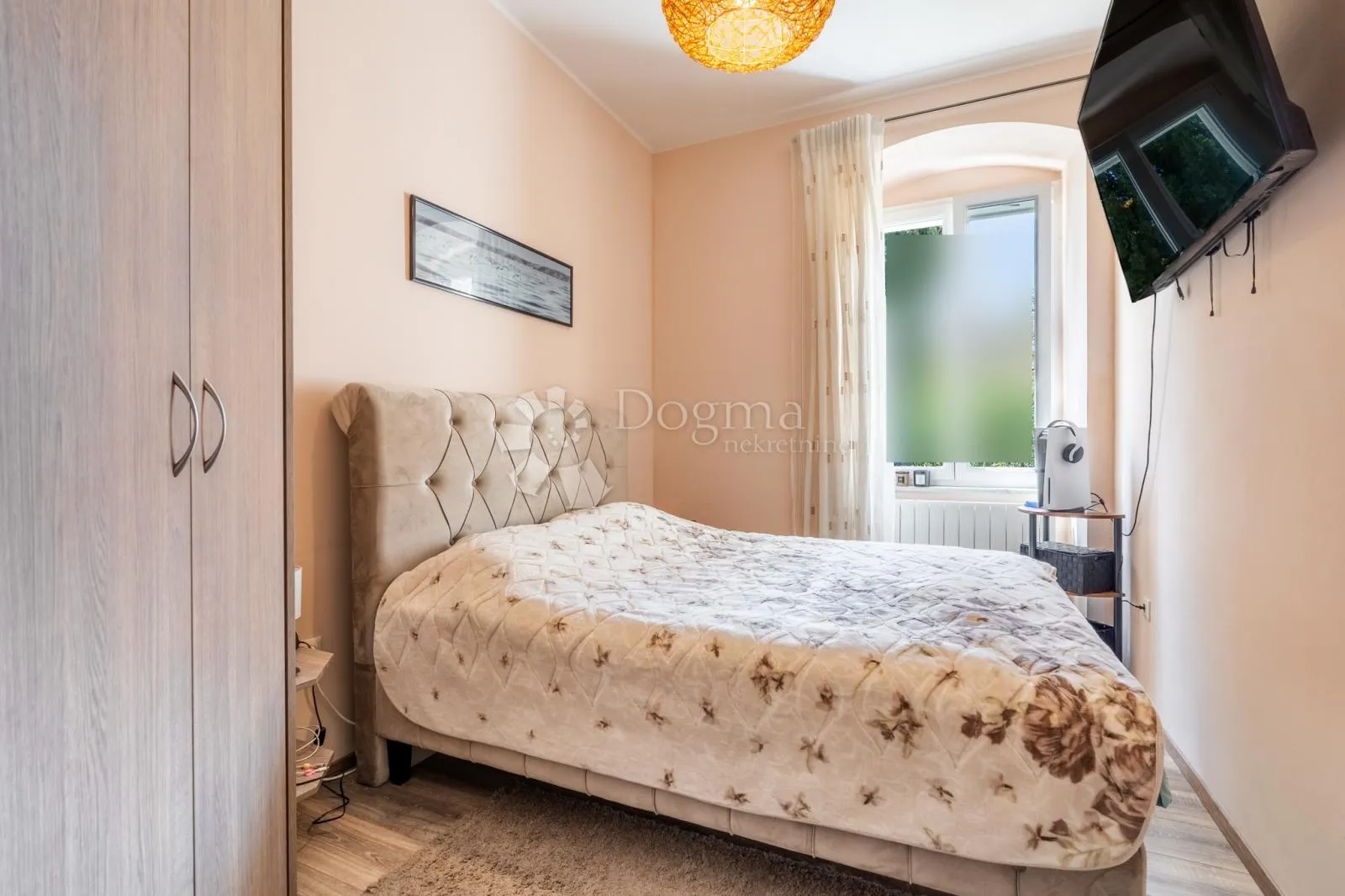 centar – 108 m², moderan 3s+db s parkingom - slika 9