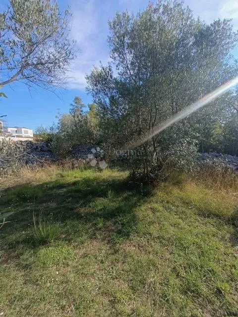 predivna građevinska parcela u malinskoj - slika 4