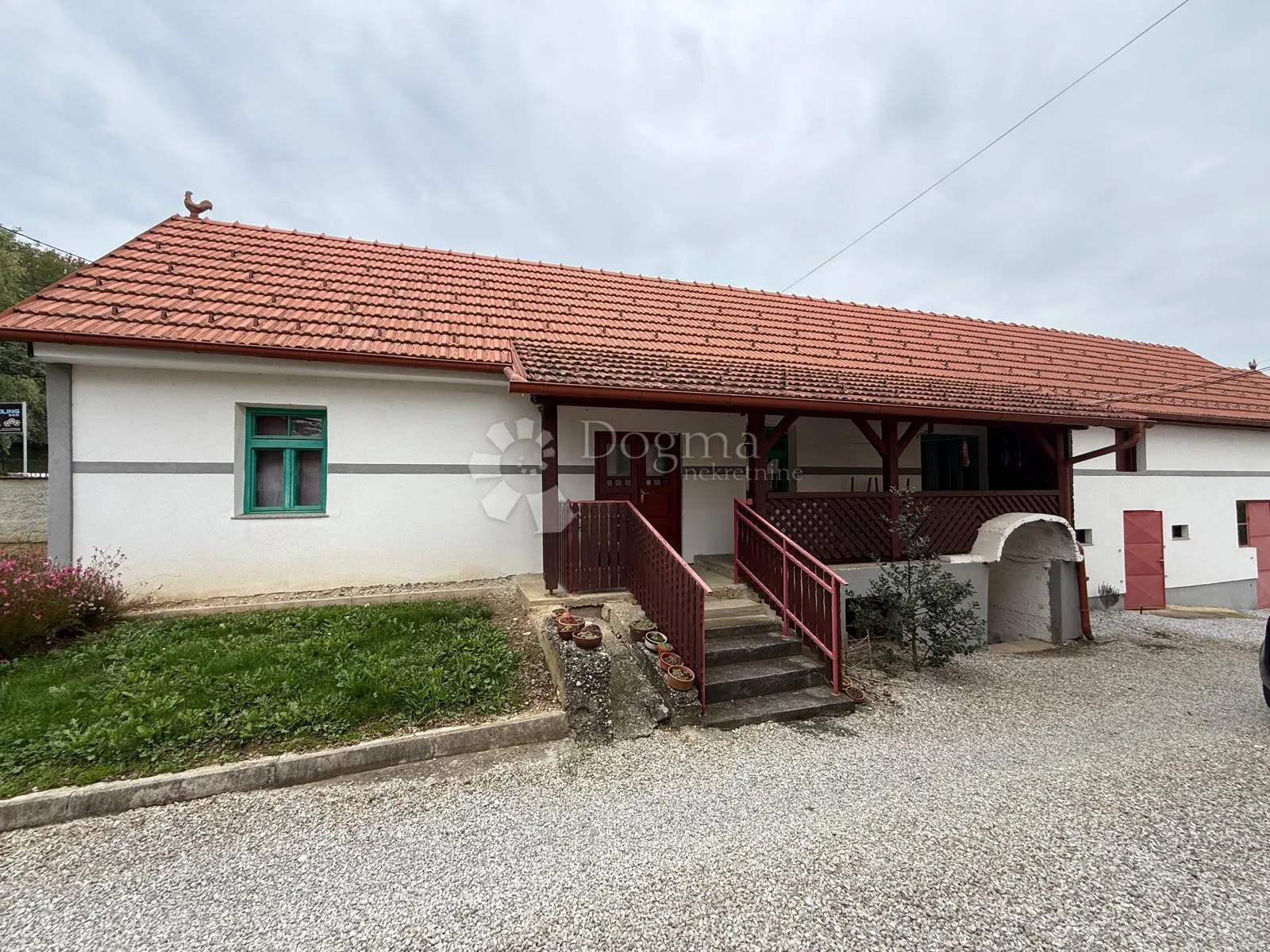 imanje u čalincu s romantičnom kurijom i modernom kućom - slika 36