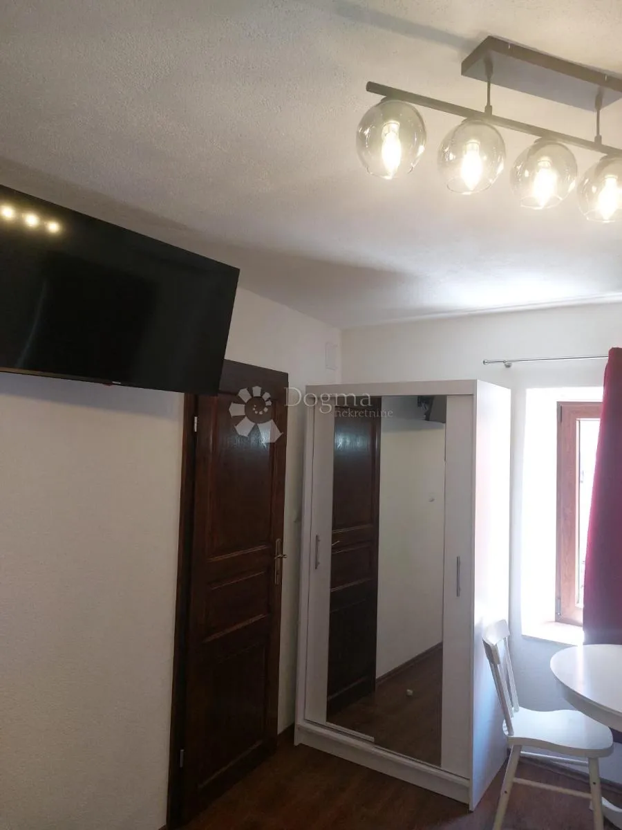 studio apartman- centar rovinja- drugi red do mora - 50 m od mora - slika 14
