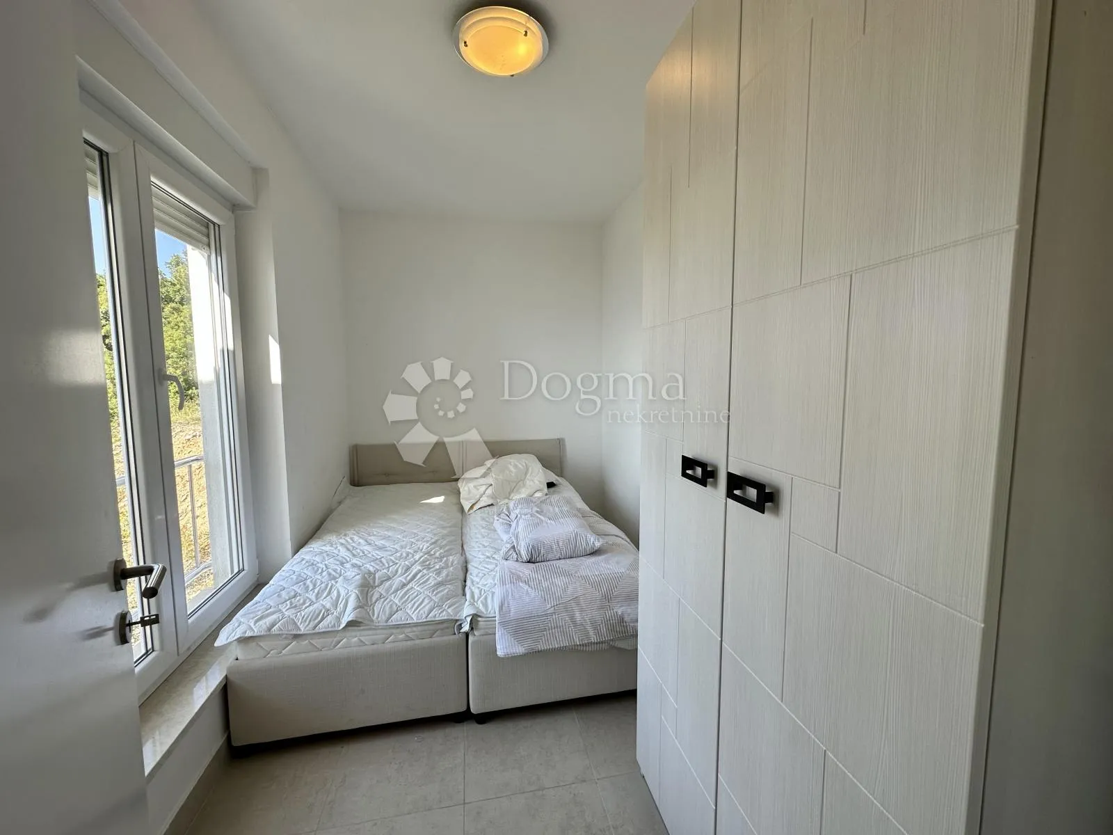 prilika! penthouse sa panormaskim pogledom i bazenom crikvenica - slika 13
