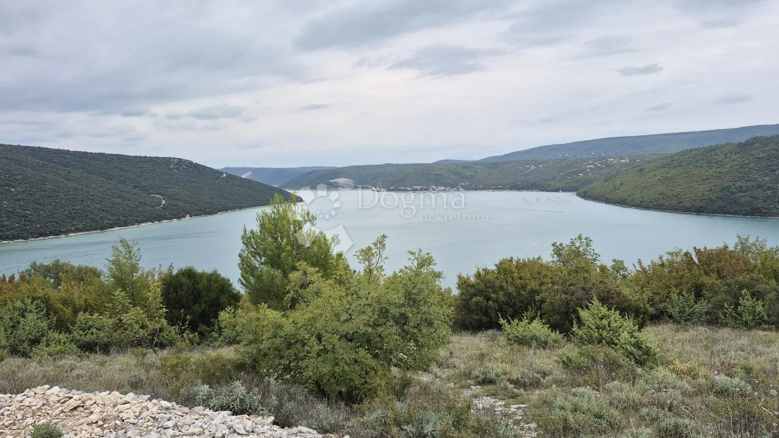 građevinsko zemljište površine2878 m2 u raklju - slika 18