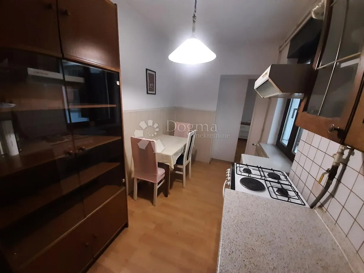 dva stana u jednom, 50 m2, terasa, parking, trešnjevka - slika 1
