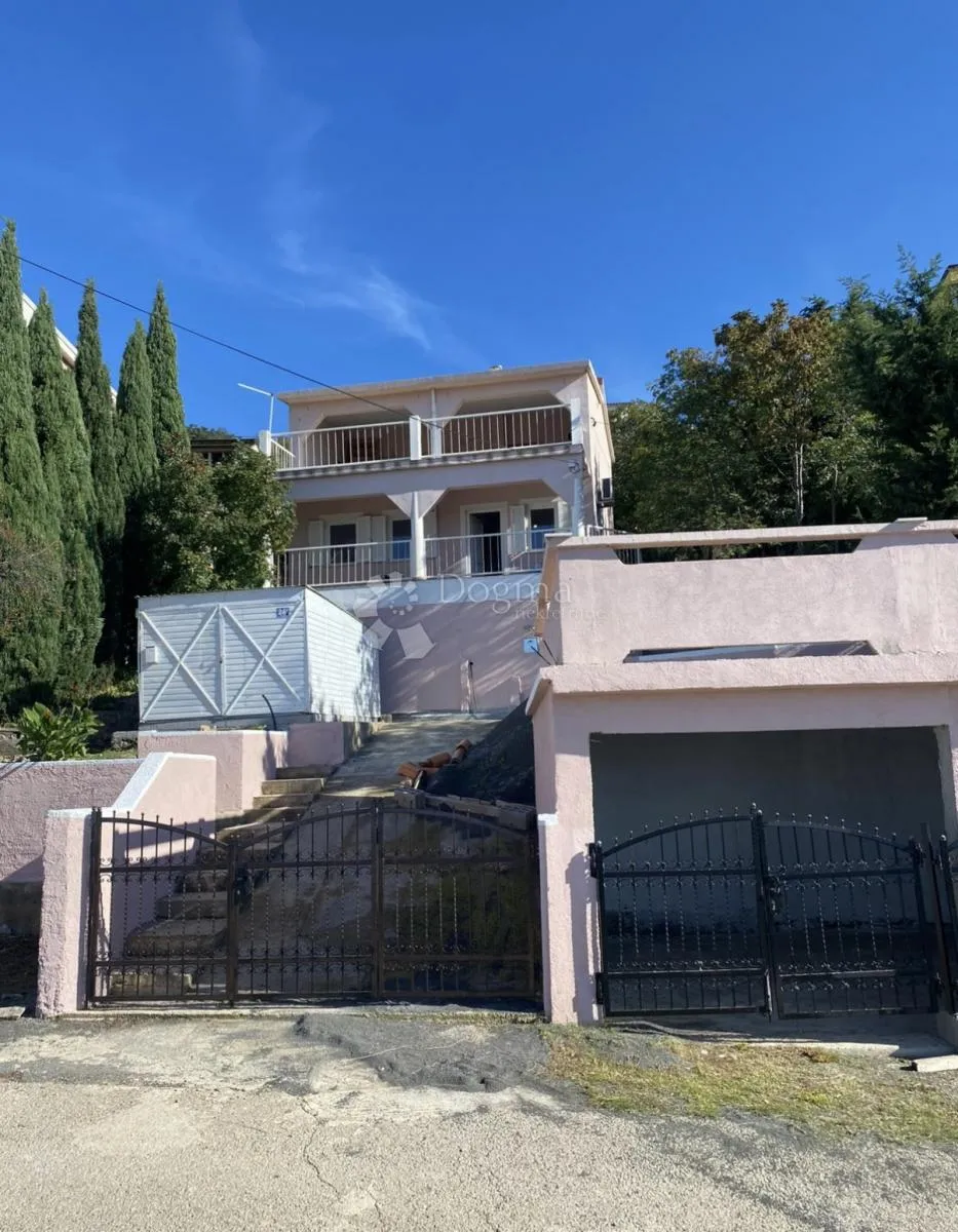 kuća s panoramskim pogledom vezom i plažom - slika 24