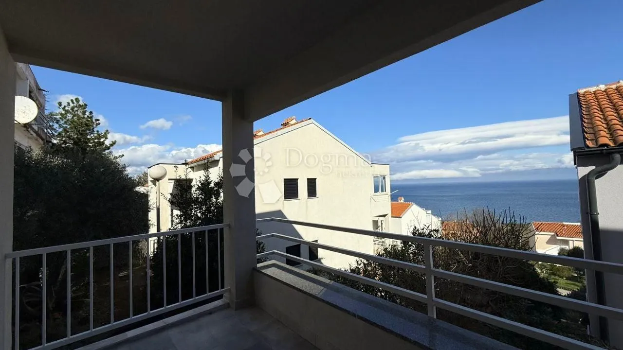 stan s pogledom na more 300 m od plaže! okolica labina - slika 12