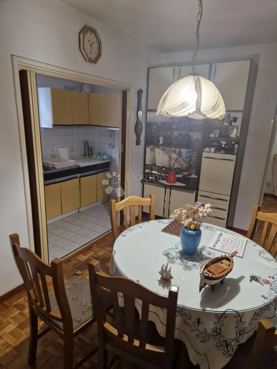 trogir - stan u prizemlju s dvije spavaće sobe - slika 11