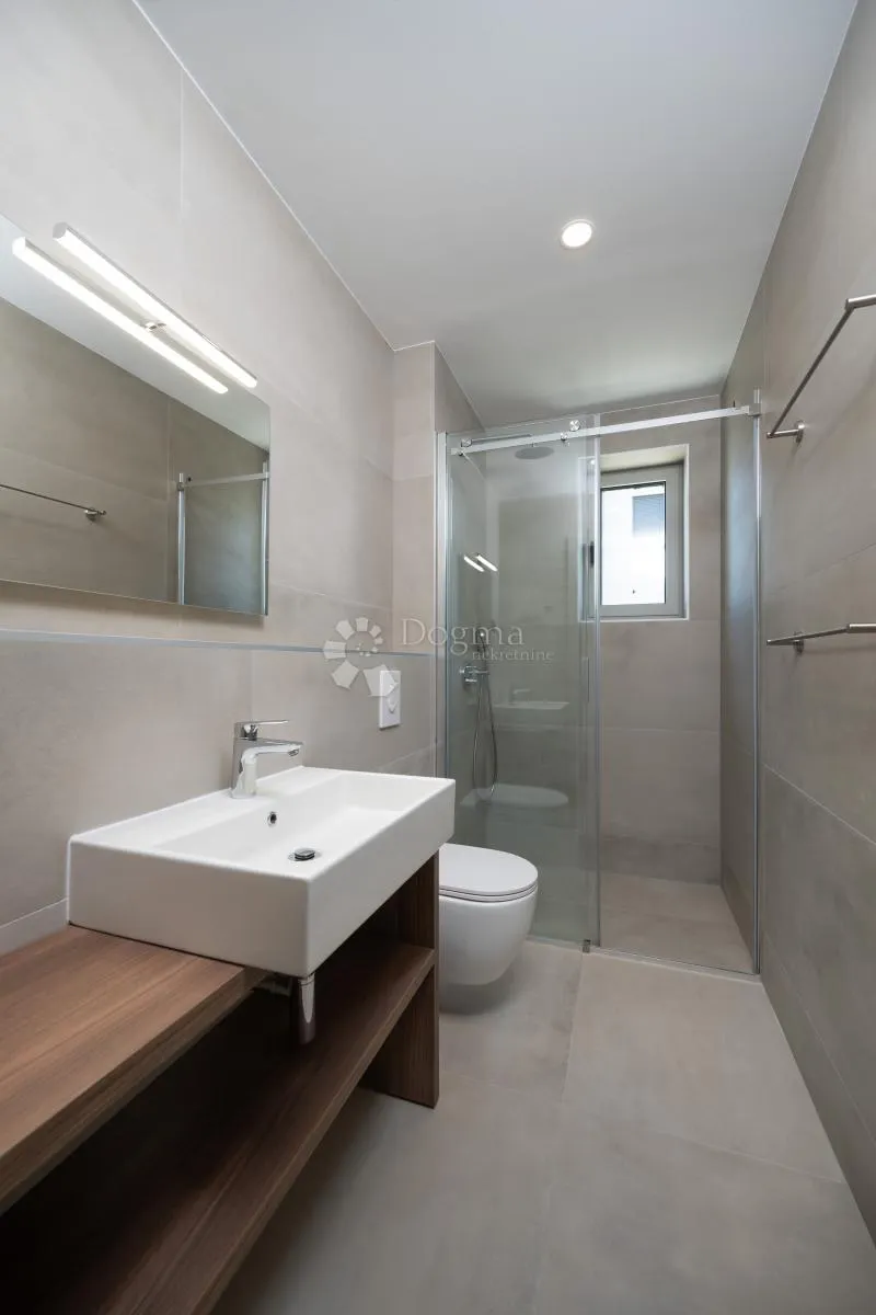moderna luksuzna vila s bazenom, duplex ,namješteno!! - slika 11
