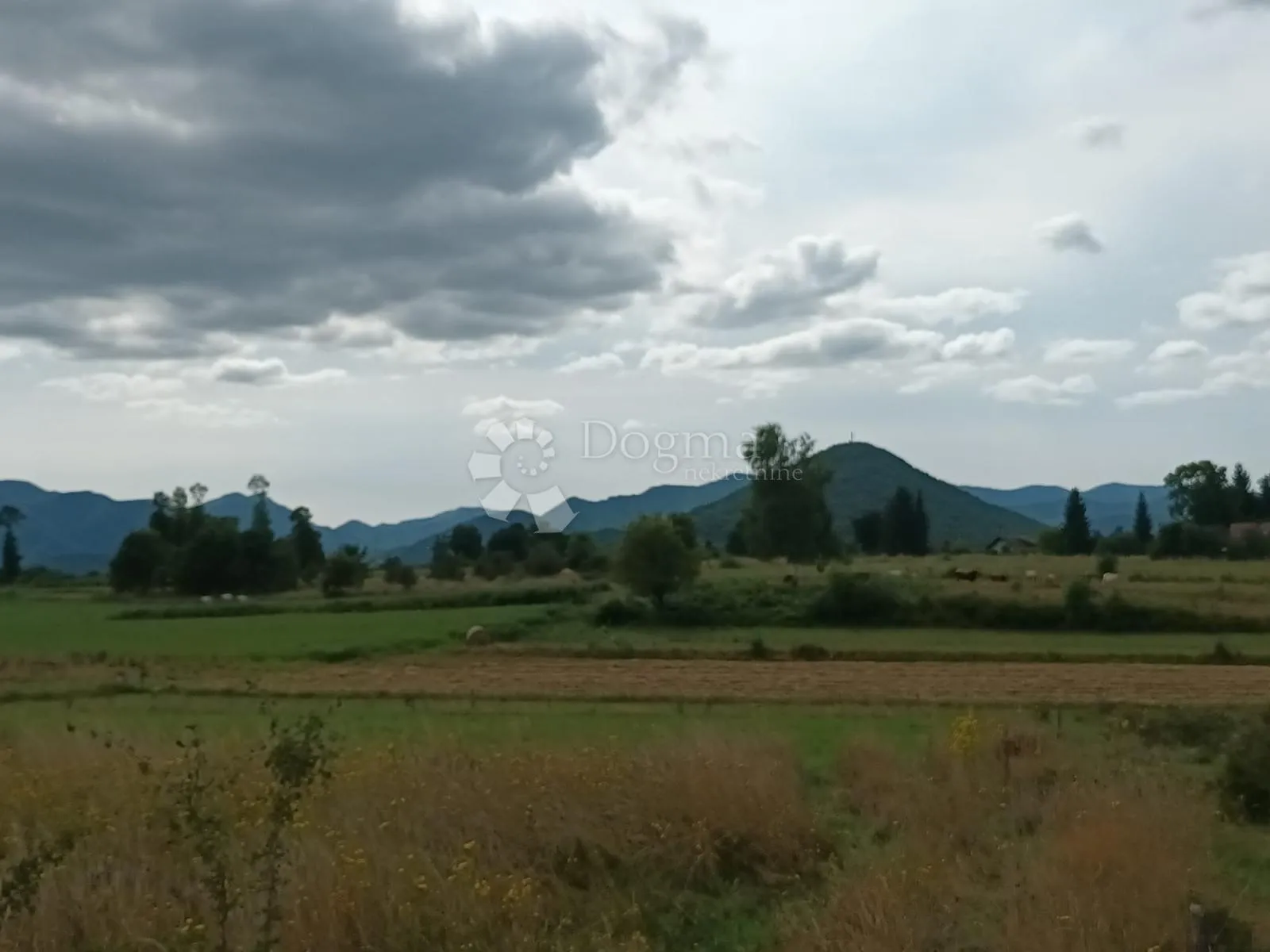 prodaje se poljoprivredno zemljište- gospić - slika 4