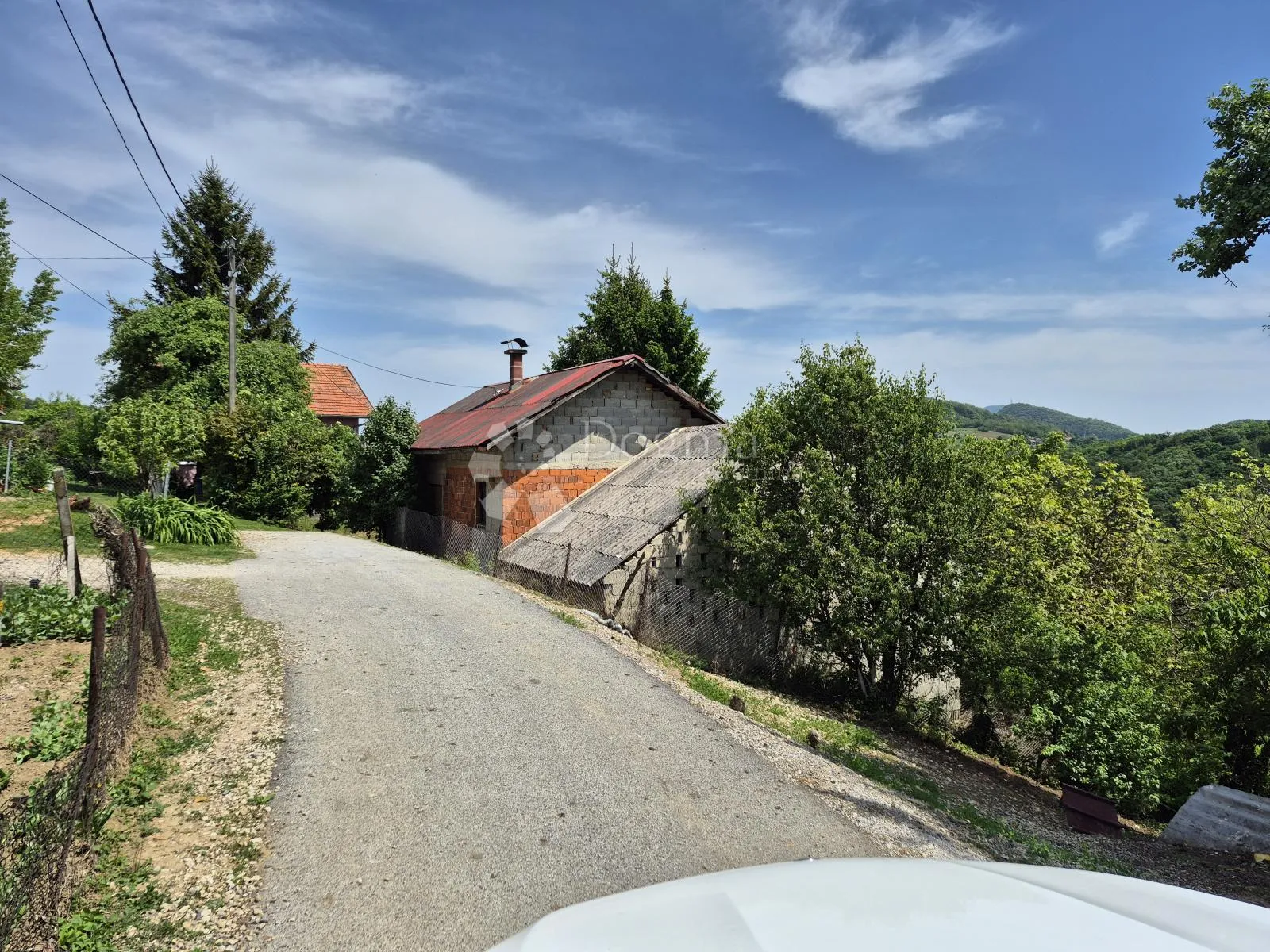 kuća za adaptaciju u mirnom prirodnom okruženju s prekrasnim pogledom – odlična prilika! - slika 3