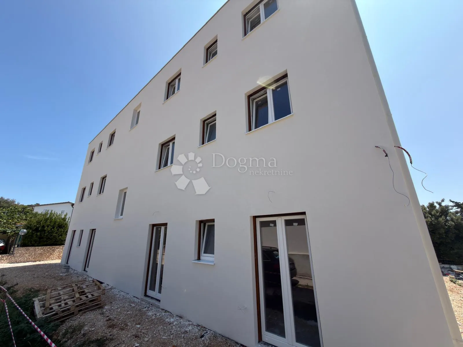 ražanj – novogradnja: ekskluzivan stan s-3 s prekrasnim pogledom, 80 m od mora - slika 5