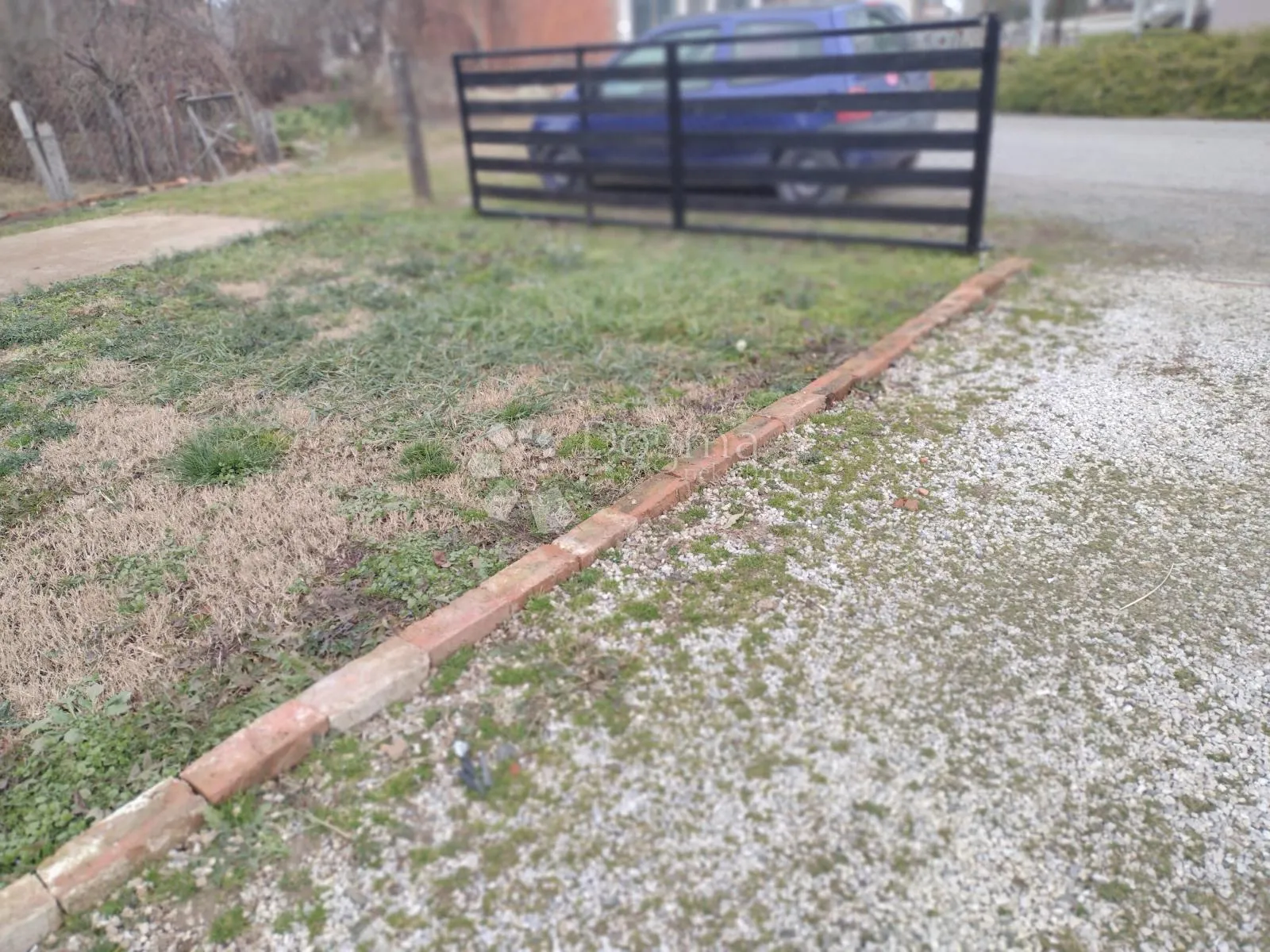 uredna kuća s 2 stana, dostupno na kredit - slika 27