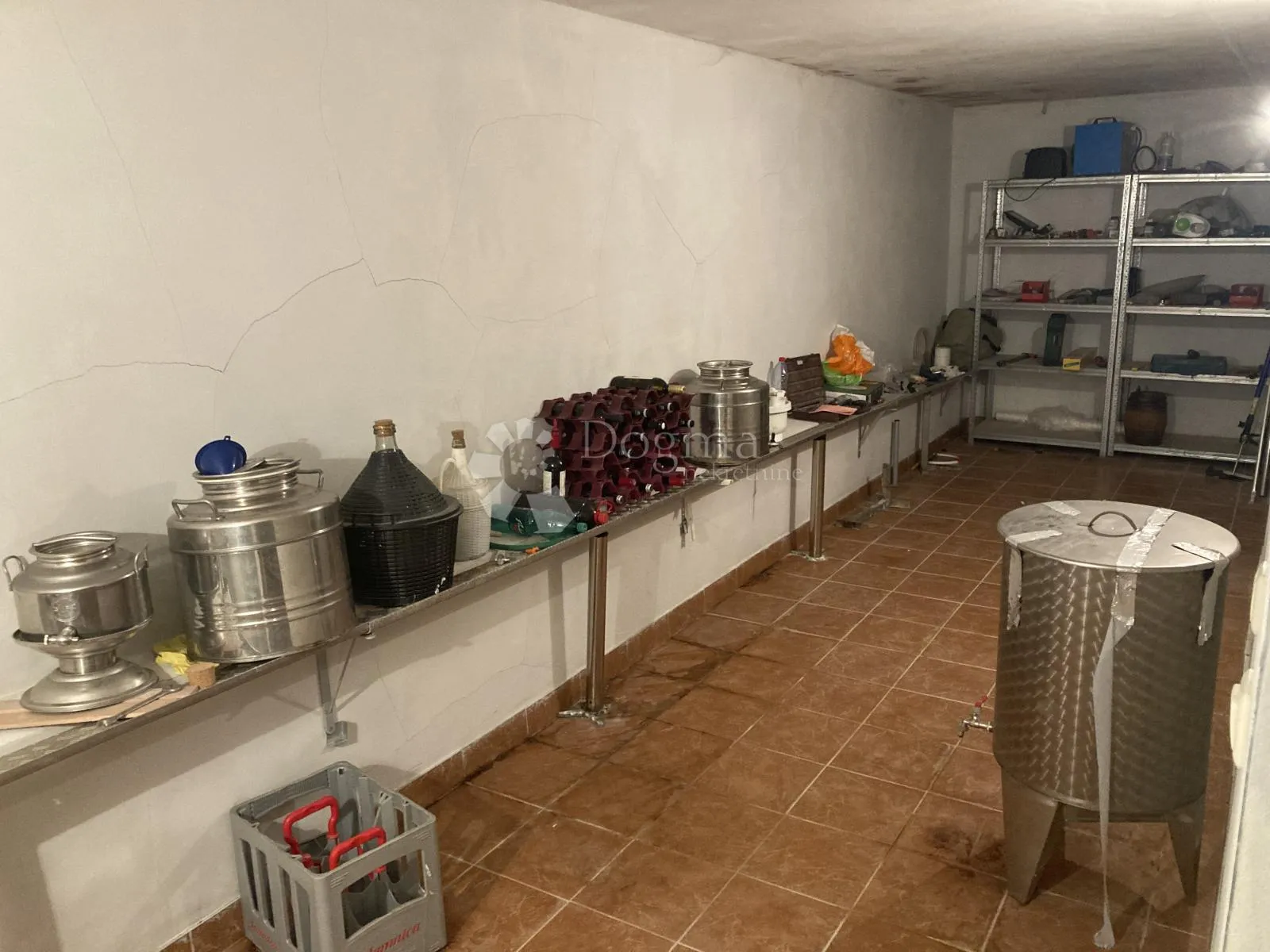 prilika - apartmanska kuća u pirovcu, 1. red do mora - slika 22
