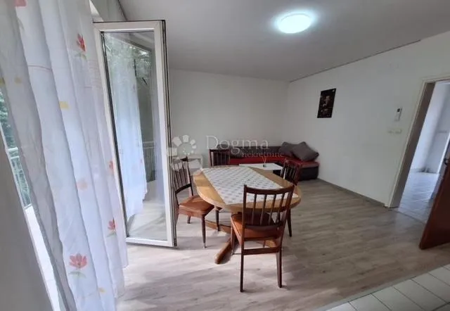 matulji -65m2,2s+db ,balkon blizina centra - slika 2
