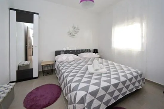 bibinje - apartmanska kuća prvi red do mora - slika 44