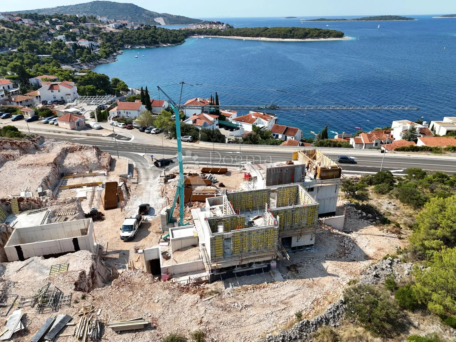 primošten - luksuzan stan s krovnom terasom i privatnim bazenom a3 - slika 11