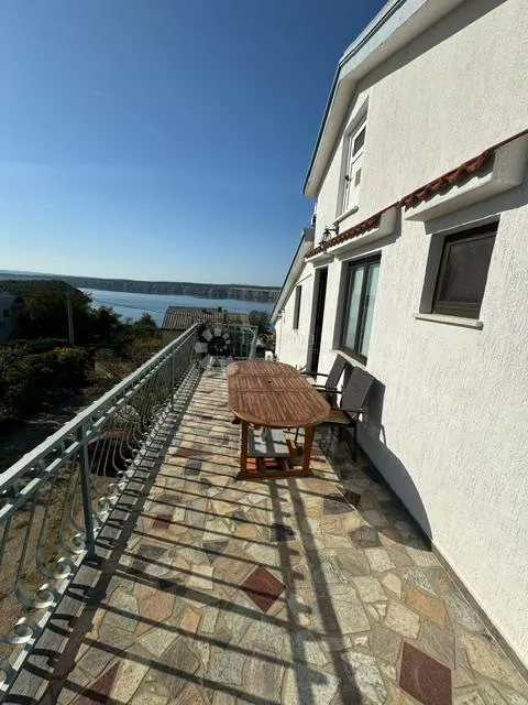 šarmantni apartman u jadranovu sa panoramskim pogledom na more ( apart. 3) - slika 13