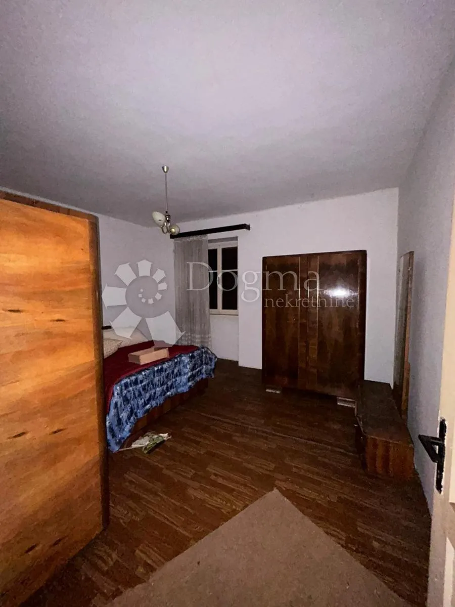 kuća za renovaciju s građevinskim zemljištem - barban - slika 24
