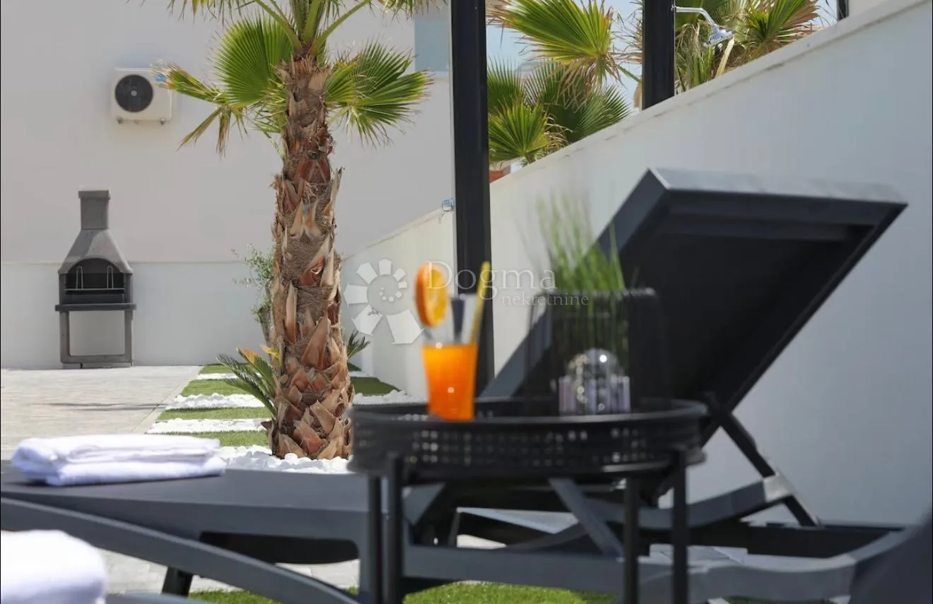 vrsi s2– modern duplex house with heated swimming pool - slika 18